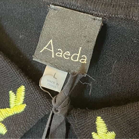 Aaeda Embroidered Floral Collar Pullover Knit Sweater in Black NWT! size Large - Picture 10 of 12